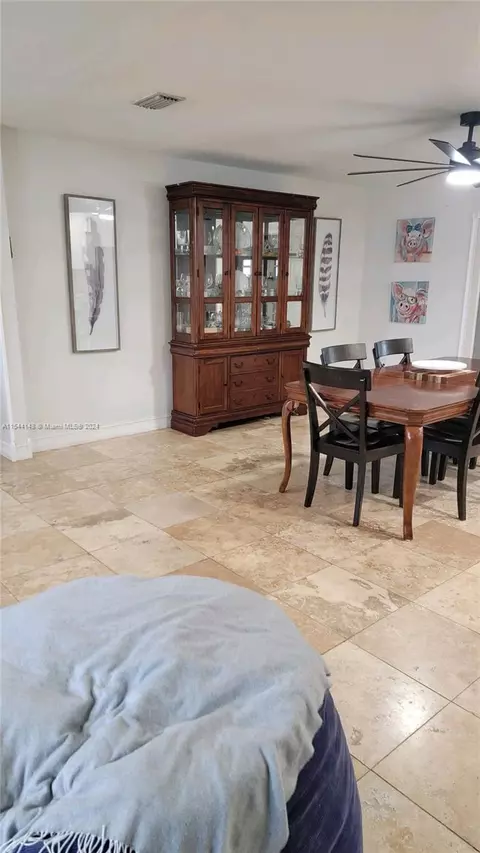 Dining - 108 Mitchell Dr, Brandon, FL 33511 photo 2 of 2