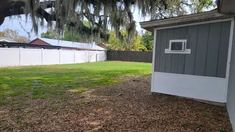Exterior - 108 Mitchell Dr, Brandon, FL 33511 photo 2 of 5