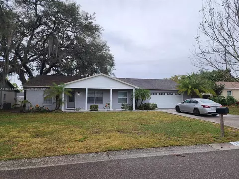 108 Mitchell Dr, Brandon, FL 33511