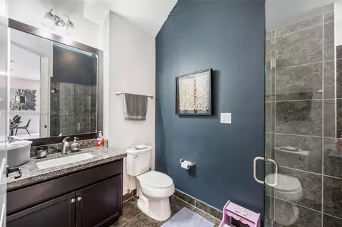 Bath - 9727 W 34th Ln, Hialeah, FL 33018 photo 1 of 6
