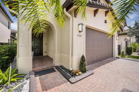 Other - 9727 W 34th Ln, Hialeah, FL 33018 photo 1 of 4