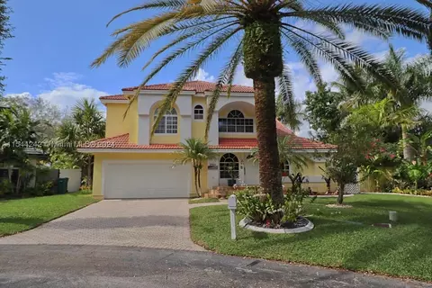 2701 Regalia Pl, Hollywood, FL 33026