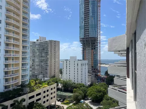 View/Area - 2501 Brickell Ave #1202, Miami, FL 33129 photo 5 of 8