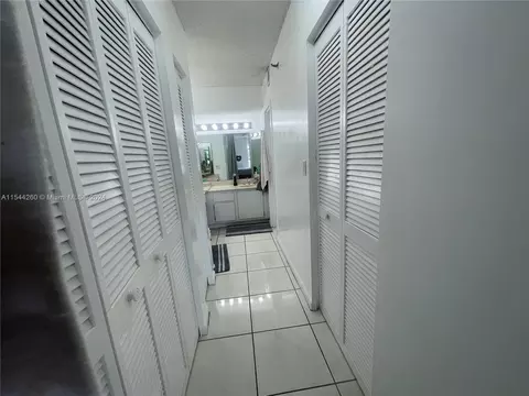 Entry Way - 2501 Brickell Ave #1202, Miami, FL 33129 photo 1 of 1