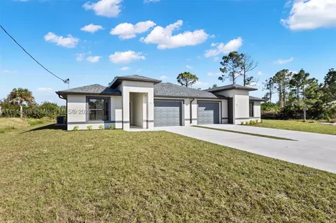 377-379 Carrillon Ave S, Lehigh Acres, FL 33974