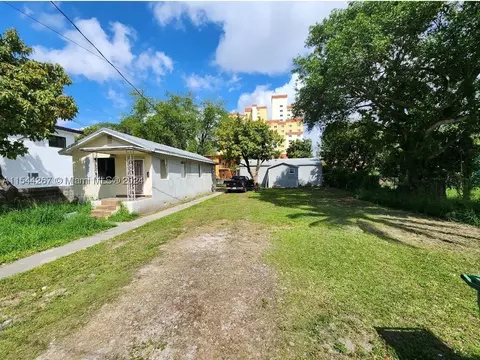 151 NE 77th St, Miami, FL 33138