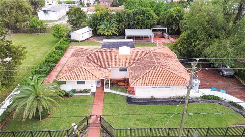 2260 NW 50th St, Miami, FL 33142