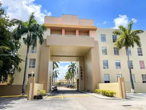 7420 W 20th Ave #355, Hialeah, FL 33016