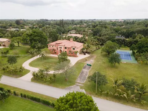 11930 NW 8th St, Plantation, FL 33325