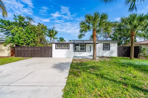 2680 NE 12th Ave, Pompano Beach, FL 33064