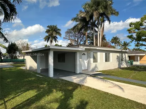 421 NE 13th St, Homestead, FL 33030
