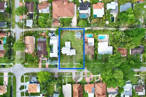 464 Minola Dr, Miami Springs, FL 33166