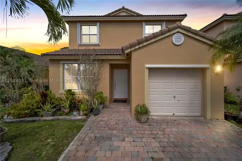 2005 SE 15th St, Homestead, FL 33035