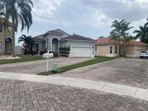 3706 NE 15th St, Homestead, FL 33033