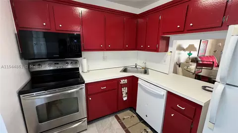 5841 NW 61st Ave #308, Tamarac, FL 33319