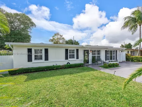 5558 SW 89th Pl, Miami, FL 33165