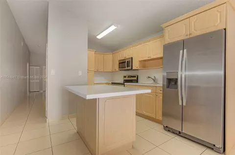 7500 W 29th Ave, Hialeah, FL 33018 photo 7