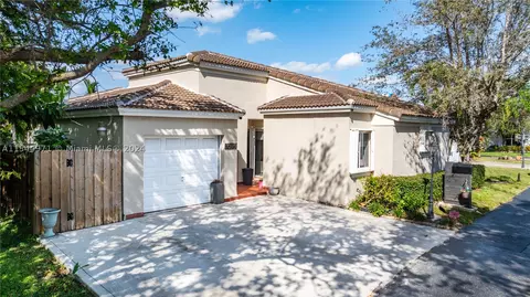 10961 SW 73rd St, Miami, FL 33173