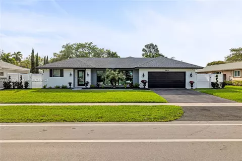 261 El Dorado Pkwy, Plantation, FL 33317