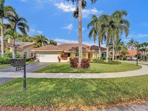 3149 Peachtree Cir, Davie, FL 33328