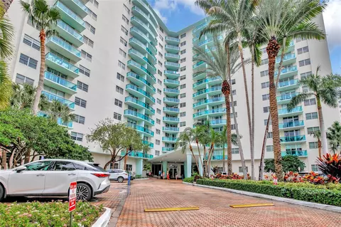 3801 S Ocean Dr #8D, Hollywood, FL 33019
