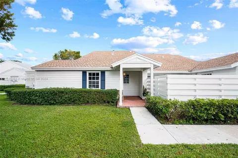13724 SW 149th Cir Ln #1, Miami, FL 33186