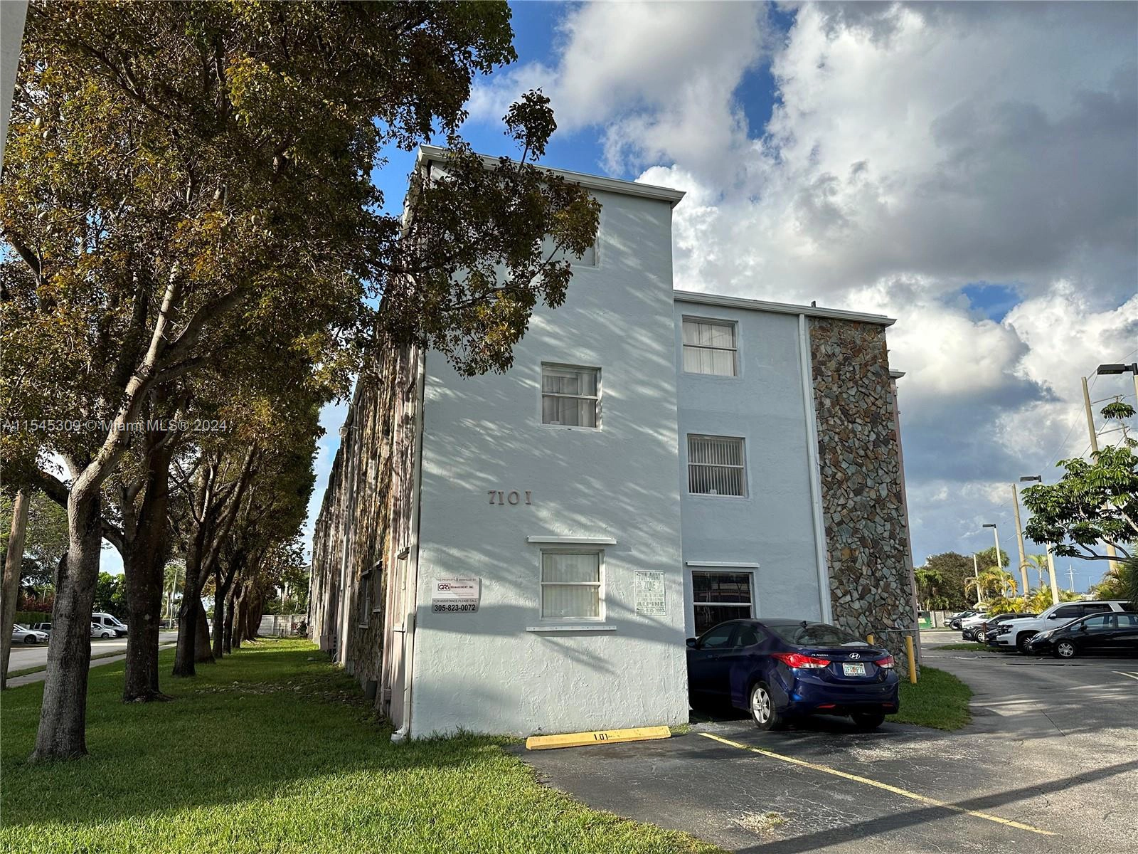 7101 SW 89th Ct Unit 204  