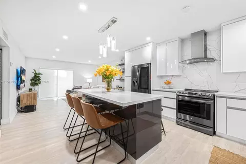 Kitchen - 440 E 23rd St #1209, Hialeah, FL 33013 photo 5 of 5