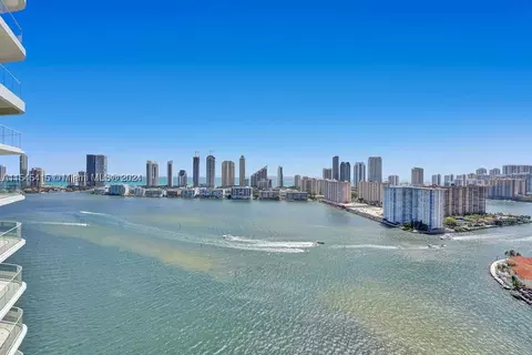 2800 Island Blvd #2901, Aventura, FL 33160