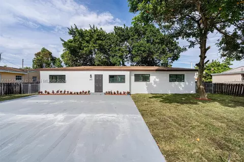 281 NW 182nd Ter, Miami Gardens, FL 33169