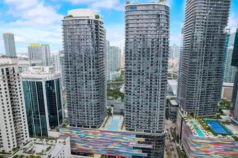 55 SW 9th St #2110, Miami, FL 33130