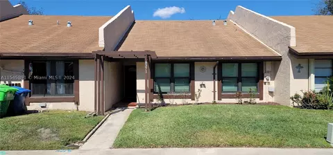 8371 NW 37th St, Sunrise, FL 33351