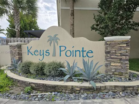 560 NE 5th Ln #560, Florida City, FL 33034