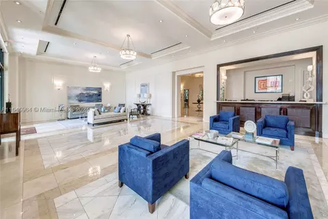 1300 Ponce De Leon Blvd #711, Coral Gables, FL 33134