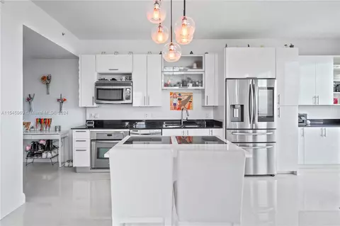 Kitchen - 60 SW 13th St #4013, Miami, FL 33130 photo 1 of 3