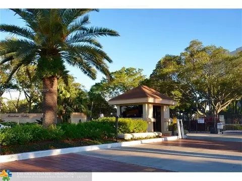 1256 S Military Trl #913, Deerfield Beach, FL 33442