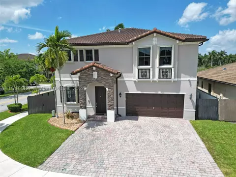 4354 SW 165th Ct, Miami, FL 33185