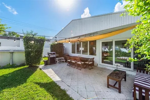 9009 Hawthorne Ave, Surfside, FL 33154 photo 43