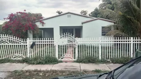 1841 NW 51st St, Miami, FL 33142