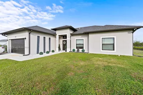 6960 40th St NE, Naples, FL 34120