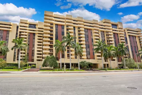 600 Biltmore Way #216, Coral Gables, FL 33134
