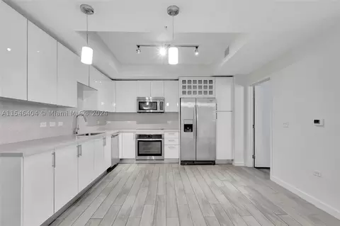 999 SW 1st Ave #2401, Miami, FL 33130