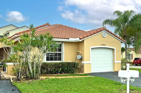 17352 NW 6th Ct, Pembroke Pines, FL 33029