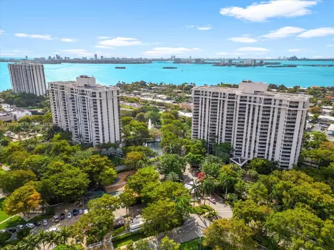 2000 Towerside Ter #1506, Miami, FL 33138