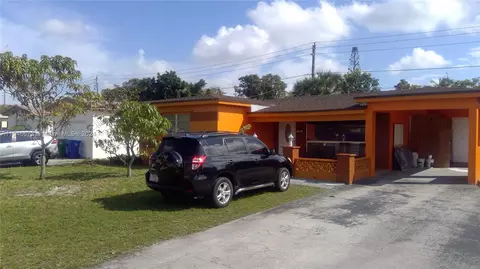 7904 Indigo St, Miramar, FL 33023