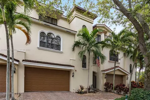 204 NE 13th Ave, Fort Lauderdale, FL 33301