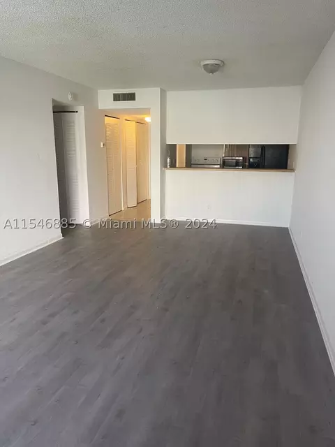 8610 N Sherman Cir #304, Miramar, FL 33025