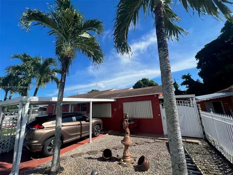 Exterior - 740 E 6th Pl, Hialeah, FL 33010 photo 4 of 11