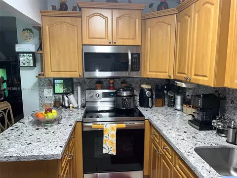 Kitchen - 740 E 6th Pl, Hialeah, FL 33010 photo 4 of 6