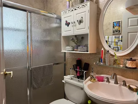 Bath - 740 E 6th Pl, Hialeah, FL 33010 photo 1 of 1